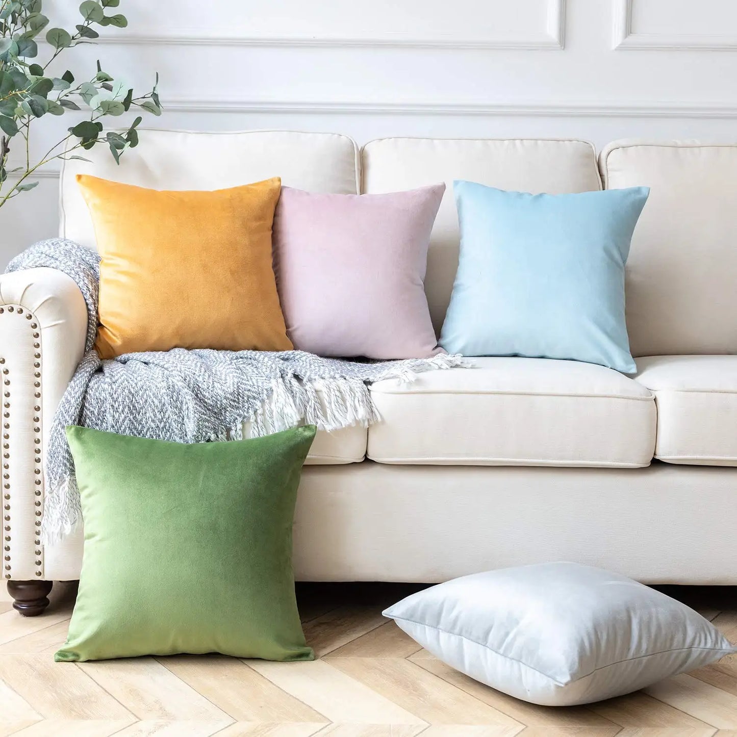 Luxurious High Quality Velvet Cushion Cover Mint Green Warm Home Decorative Pillow Cover for Sofa Bedroom Custom Size