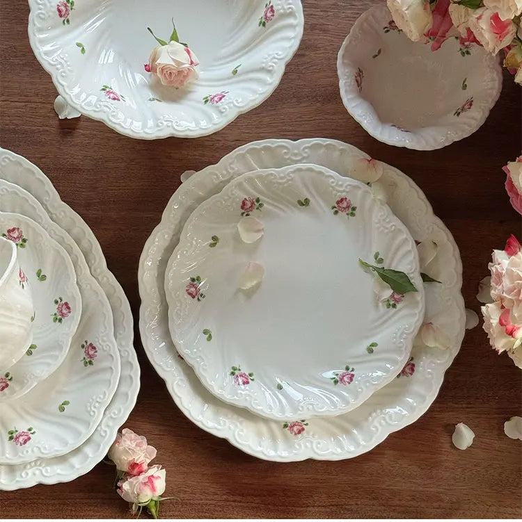 Ceramic Plate Set Coffee Cup Saucer Beautiful Tableware Vintage Rose Dessert Plate Dinner Dishes Gift Tea Cup Kitchen Supplies